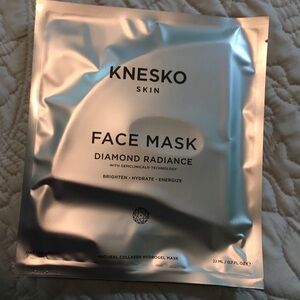 Knesko Skin Diamond Radiance Face Mask New